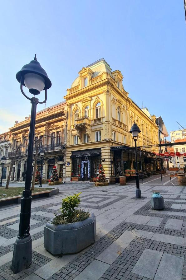 Natali Luxury Suites Belgrado Exterior foto