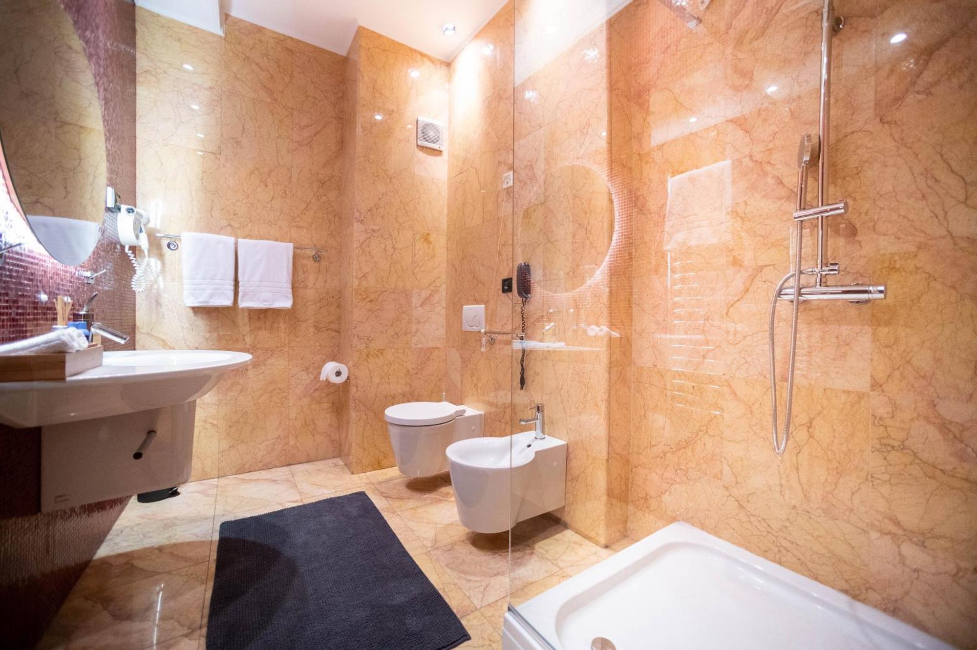 Natali Luxury Suites Belgrado Habitación foto